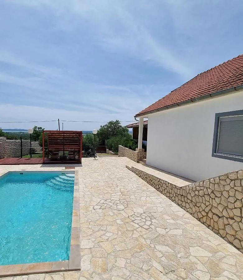 Holiday House Da & Do Pakoštane Semesterbostad