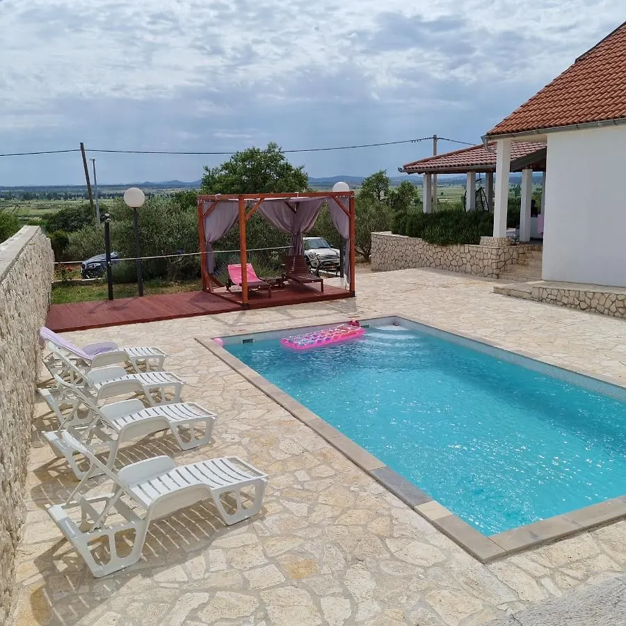 Holiday House Da & Do Pakostane 0*,