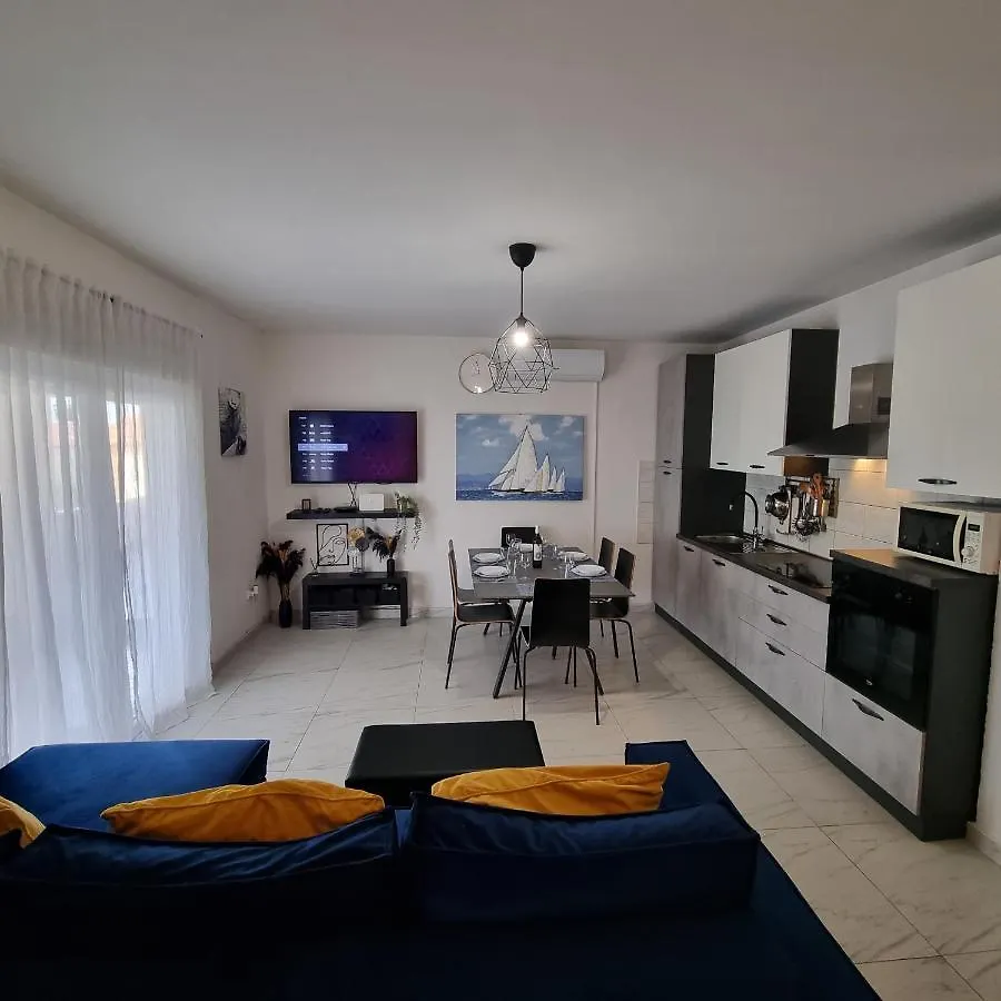 Holiday home Holiday House Da & Do Pakostane Croatia